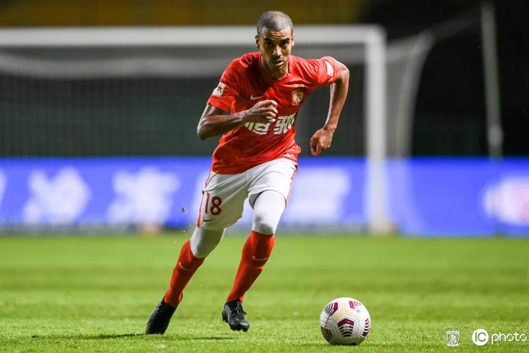 ميعاد ماتش الزمالك والاهلي في السوبرموعد القمة المرتقبة في الكرة المصرية