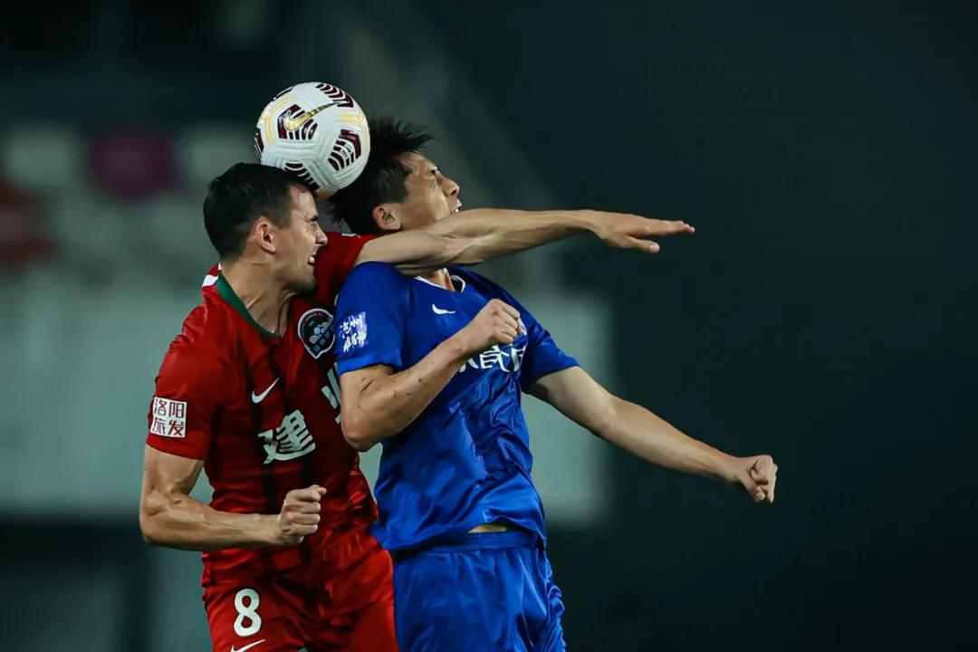 مباراة ليفربول ومانشستر يونايتد مباشر الانأهم الأحداث والتعليق الفني